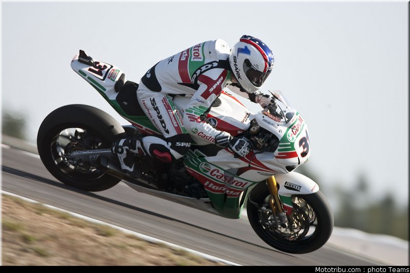 sbk_muggeridge_004_portugal_portimao_2011