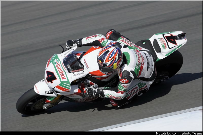 sbk_rea_002_portugal_portimao_2011