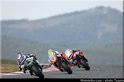 sbk_011_portugal_portimao_2011.jpg