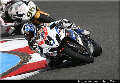 sbk_fabrizio_023_portugal_portimao_2011.jpg