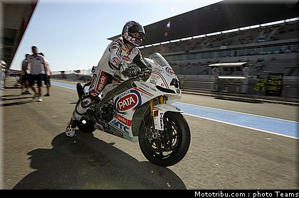sbk_haga_002_portugal_portimao_2011.jpg