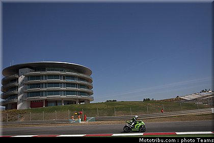 sbk_lascorz_005_portugal_portimao_2011.jpg