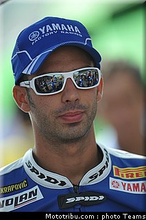 sbk_melandri_011_portugal_portimao_2011.jpg