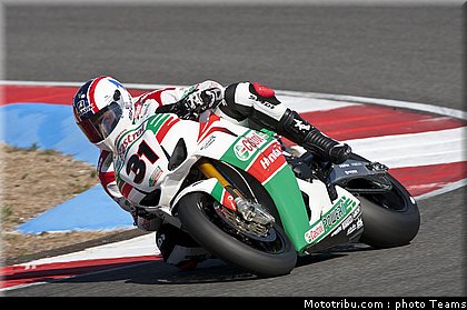 sbk_muggeridge_001_portugal_portimao_2011.jpg