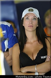 sbk_pitbabe_002_portugal_portimao_2011.jpg