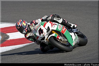 sbk_rea_003_portugal_portimao_2011.jpg