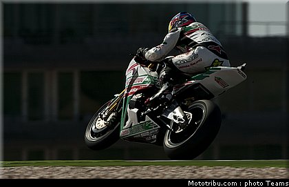 sbk_rea_005_portugal_portimao_2011.jpg