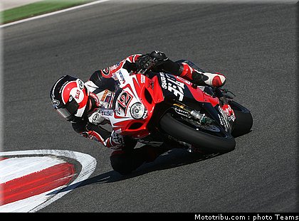 sbk_waters_013_portugal_portimao_2011.jpg