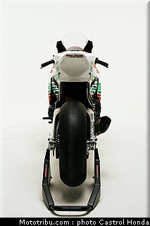 superbike_team_honda_castrol_022.jpg