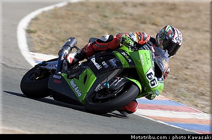 kawasaki_zx10r_team_sbk_2011_fujiwara_01.jpg