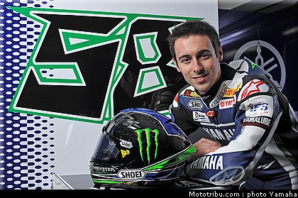 superbike_yamaha_racing_team_001_laverty.jpg