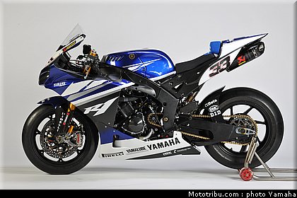superbike_yamaha_racing_team_002.jpg
