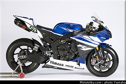 superbike_yamaha_racing_team_003.jpg