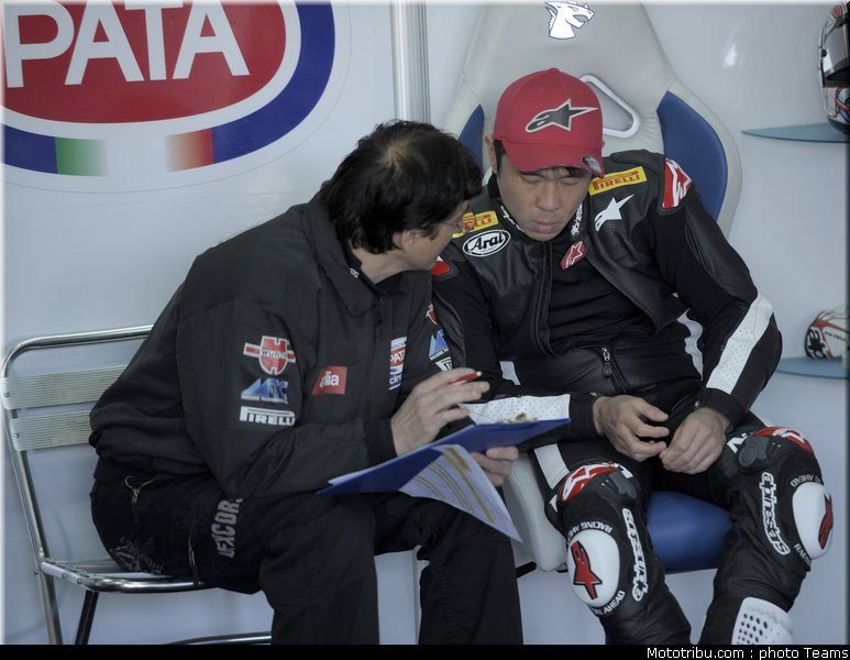 sbk_2011_tests_haga_01