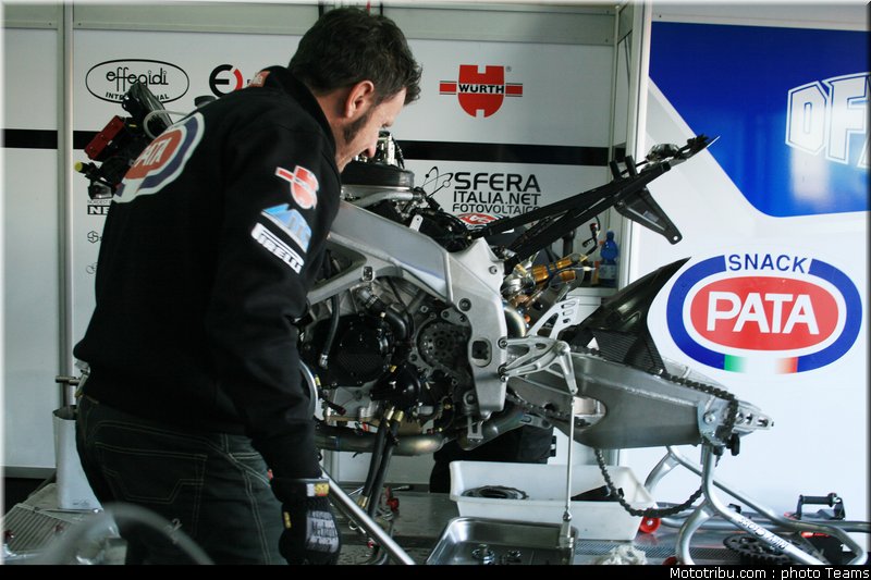 sbk_2011_tests_haga_17