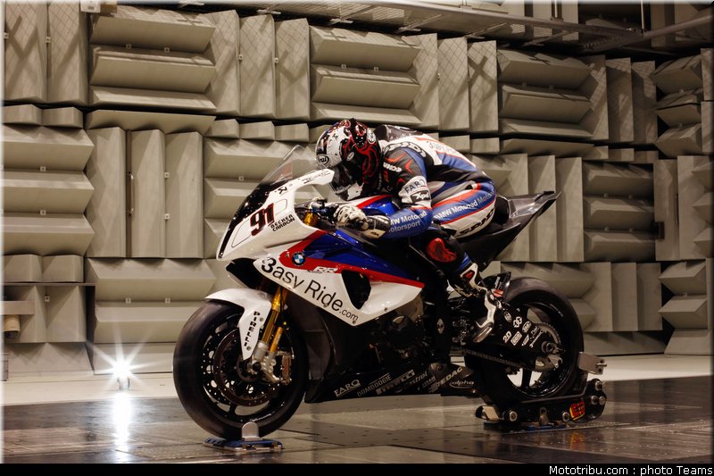 sbk_2011_tests_haslam_01
