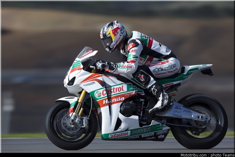 sbk_2011_tests_rea_04
