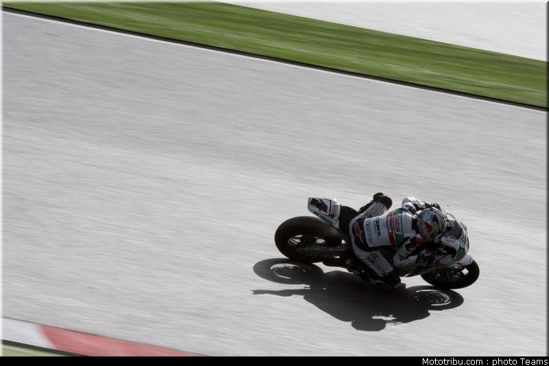 sbk_2011_tests_rea_05