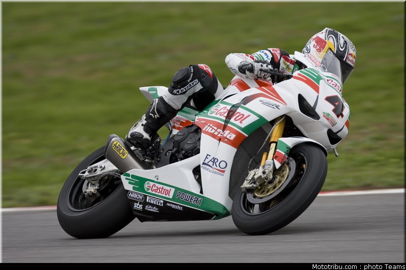 sbk_2011_tests_rea_14