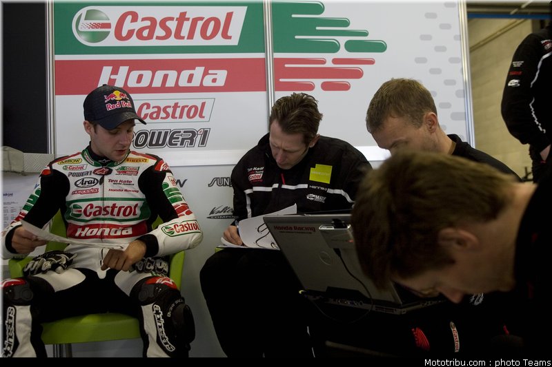 sbk_2011_tests_rea_15