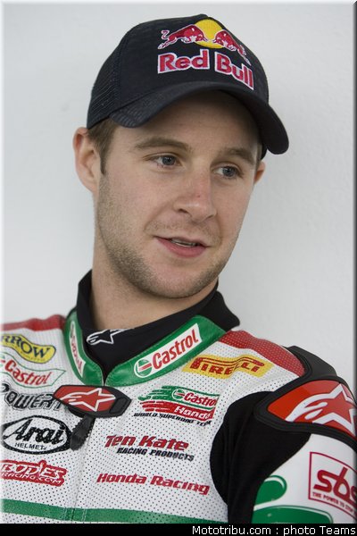sbk_2011_tests_rea_18