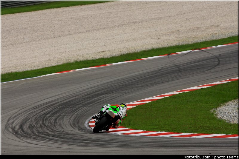 sbk_2011_tests_rolfo_6