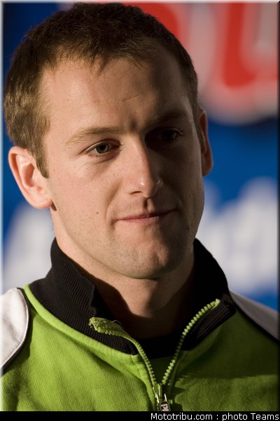 sbk_2011_tests_sykes_06