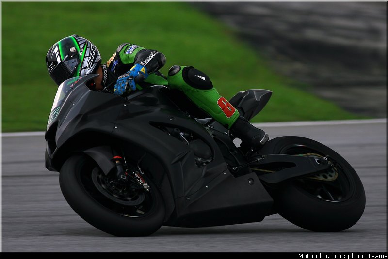 sbk_2011_tests_sykes_20