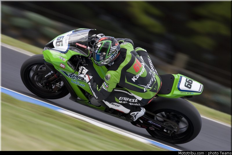 sbk_2011_tests_sykes_31