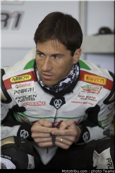 sbk_2011_tests_xaus_01