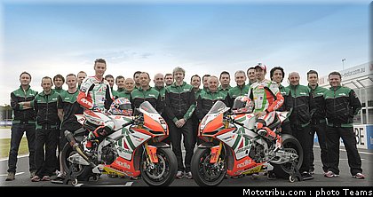 sbk_2011_tests_aprilia.jpg