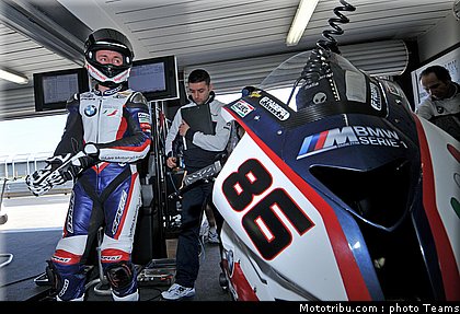 sbk_2011_tests_badovini_25.jpg