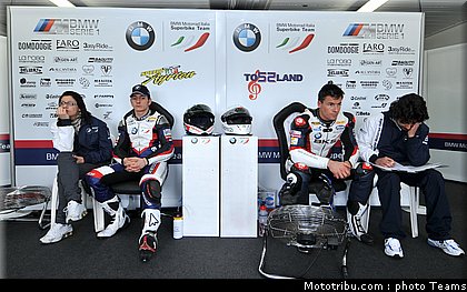 sbk_2011_tests_bmw_13.jpg