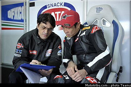 sbk_2011_tests_haga_02.jpg