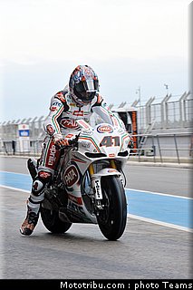 sbk_2011_tests_haga_07.jpg