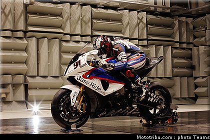 sbk_2011_tests_haslam_01.jpg
