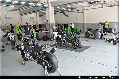 sbk_2011_tests_kawasaki_5.jpg