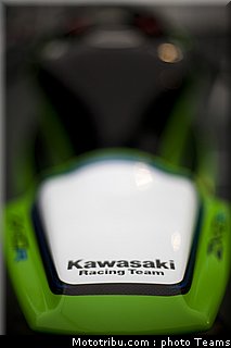 sbk_2011_tests_kawasaki_8.jpg