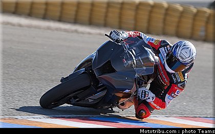 sbk_2011_tests_lascorz_03.jpg