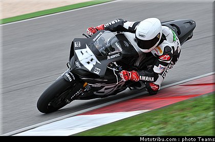 sbk_2011_tests_laverty_3.jpg