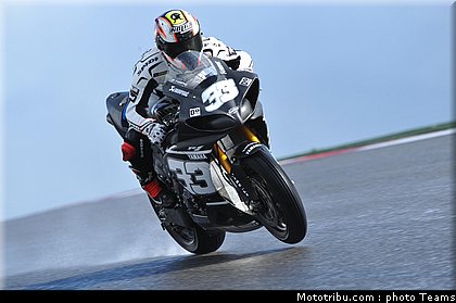 sbk_2011_tests_melandri_2.jpg