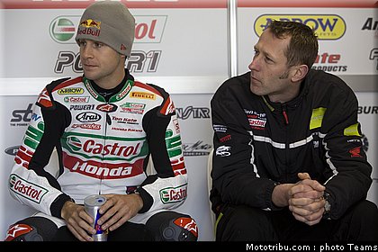 sbk_2011_tests_rea_01.jpg