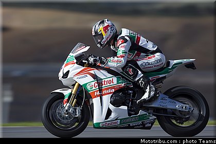 sbk_2011_tests_rea_04.jpg