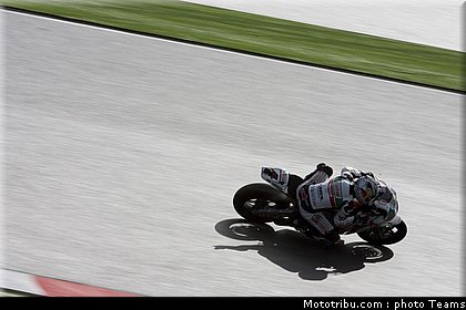 sbk_2011_tests_rea_05.jpg