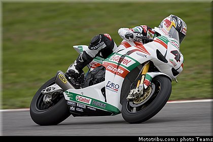 sbk_2011_tests_rea_14.jpg