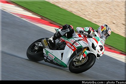 sbk_2011_tests_rea_20.jpg
