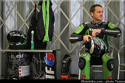 sbk_2011_tests_sykes_04.jpg