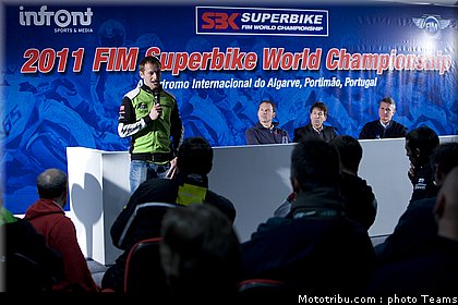 sbk_2011_tests_sykes_05.jpg