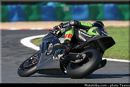 sbk_2011_tests_sykes_25.jpg