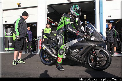 sbk_2011_tests_sykes_32.jpg